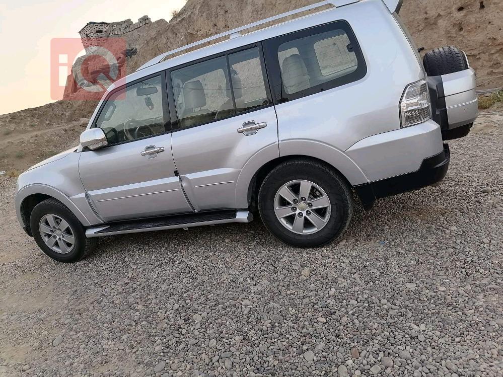 ميتسوبيشي باجيرو